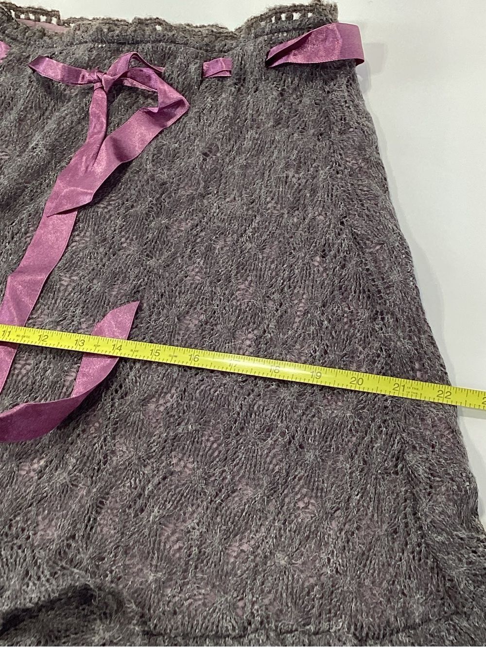 Free People Charcoal Gray Knit Skirt Lace Design Purple Ribbon Belt Detail S/P - Picture 9 of 12